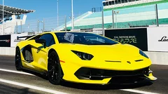 Essai Lamborghini Aventador SVJ : Elle se joue des contraintes de l'air !