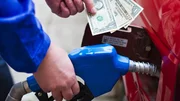 Carburant : Édouard Philippe confirme la hausse des taxes