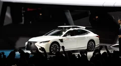 Toyota dévoile le P4, prototype offrant deux types d'autonomie