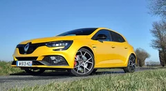 Essai Renault Mégane (4) RS Trophy 300 : Hypertrophie