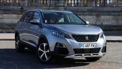 Essai Peugeot 5008 Puretech 130 ch EAT8: elle nous met dans la boîte
