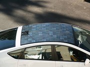 Un panneau solaire sur le toit de la prochaine Prius