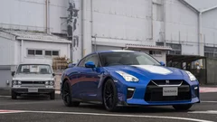 Nissan dévoile une GT-R 50th Anniversary Edition et une version Nismo retouchée