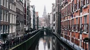 Amsterdam prévoit d'interdire les voitures thermiques en 2030