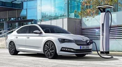 Skoda Superb 2019 : la berline tchèque passe à l'hybride rechargeable