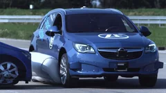 L'équipementier allemand ZF dévoile son prototype d'airbag latéral extérieur