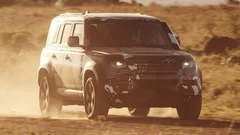 Land Rover Defender (2020) : photos officielles en Safari et en Lego !