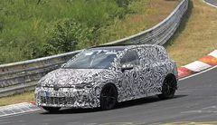 La future VW Golf GTI s'entraîne déjà !
