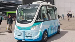 Arrêt de la navette autonome à Paris et accident à Vienne