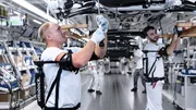 Audi teste des exosquelettes dans son usine d'Ingolstadt