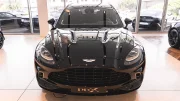 A l'intérieur de l'Aston Martin DBX