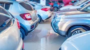 Les ventes de voitures neuves s'effondrent en avril