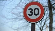 La limitation à 30 km/h dans toutes les villes françaises au coeur des débats