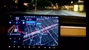 Tesla permet à certains clients d'avoir une voiture totalement autonome