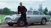 Sean Connery : oubliez l'Aston Martin DB5, voici ce qu'il conduisait réellement !