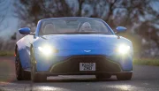 Essai Aston Martin Vantage Roadster : Sportivité, performance et cheveux au vent
