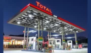 Total transforme une première station-service en 100% électrique