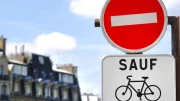 Paris : un carrefour rend fous les automobilistes