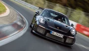 Porsche 911 GT2 RS : un nouveau record du tour du Nurburgring