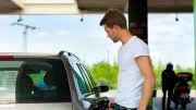Prix de l'essence et du diesel en 2021 : envolée des tarifs pour les vacances d'été