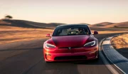 Tesla Model S fait mieux que la Porsche Taycan sur le Nürburgring