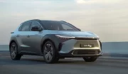 Toyota présente officiellement sa première voiture électrique, le SUV bZ4X