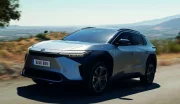 Toyota dévoile sa première voiture électrique, le bZ4X