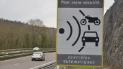 C'est officiel, les automobilistes peuvent signaler les radars