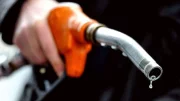 Hausse des carburants : le gouvernement prépare des mesures