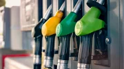 Carburant : le prix du baril grimpe encore