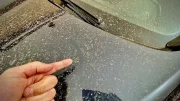 Sable du Sahara : faut-il laver sa voiture aujourd'hui ?