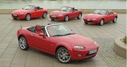 Mazda fête 20 ans de MX-5 au Salon du Cabriolet, Coupé et SUV