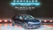 Chrysler Airflow Graphite (2022) : une nouvelle robe noire et cuivrée pour le SUV électrique