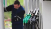 Prix du carburant : plus un seul litre d'essence vendu moins de 2,10€ à Paris, de la folie !