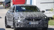 BMW M5 (2024) résiste, prouve que tu existes même masquée même hybridée…