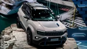 Jeep Avenger 4xe Concept (2022) : le premier SUV électrique de Jeep passe en mode tout-terrain