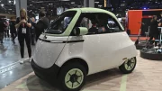 Microlino Lite (2023) : l'Isetta moderne face à la Citroën Ami