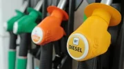 Le prix du carburant augmente moins que prévu en France