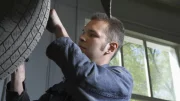 Rouler avec des pneus dégradés : 1 million de conducteurs concernés