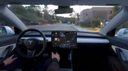 Elon Musk annonce une nouvelle pour la conduite autonome des Tesla