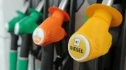 Le prix des carburants baisse légèrement
