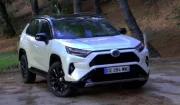Essai vidéo du Toyota RAV4 Hybride 4WD (2022)
