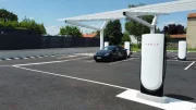 Tesla : les nouveaux superchargeurs V4 2 fois plus puissants enfin disponibles en France