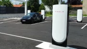 Il sera bientôt possible de payer en carte bleue sur les Superchargeurs Tesla