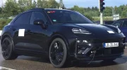 Porsche Macan (2024) : le SUV électrique surpris presque à nu
