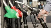 Carburant à prix coûtant : où et quand profiter des offres jusqu'à fin 2023 ?