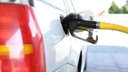 Vente de carburant à perte : le tour de passe-passe du ministre des Transports pour esquiver un échec