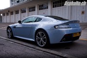 Essai Aston Martin V12 Vantage : Entre Puissance et Charme