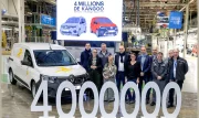 La Poste, fidèle au Renault Kangoo, reçoit le 4 millionième exemplaire