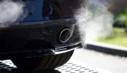 Interdiction des moteurs à combustion : le PPE revoit sa position